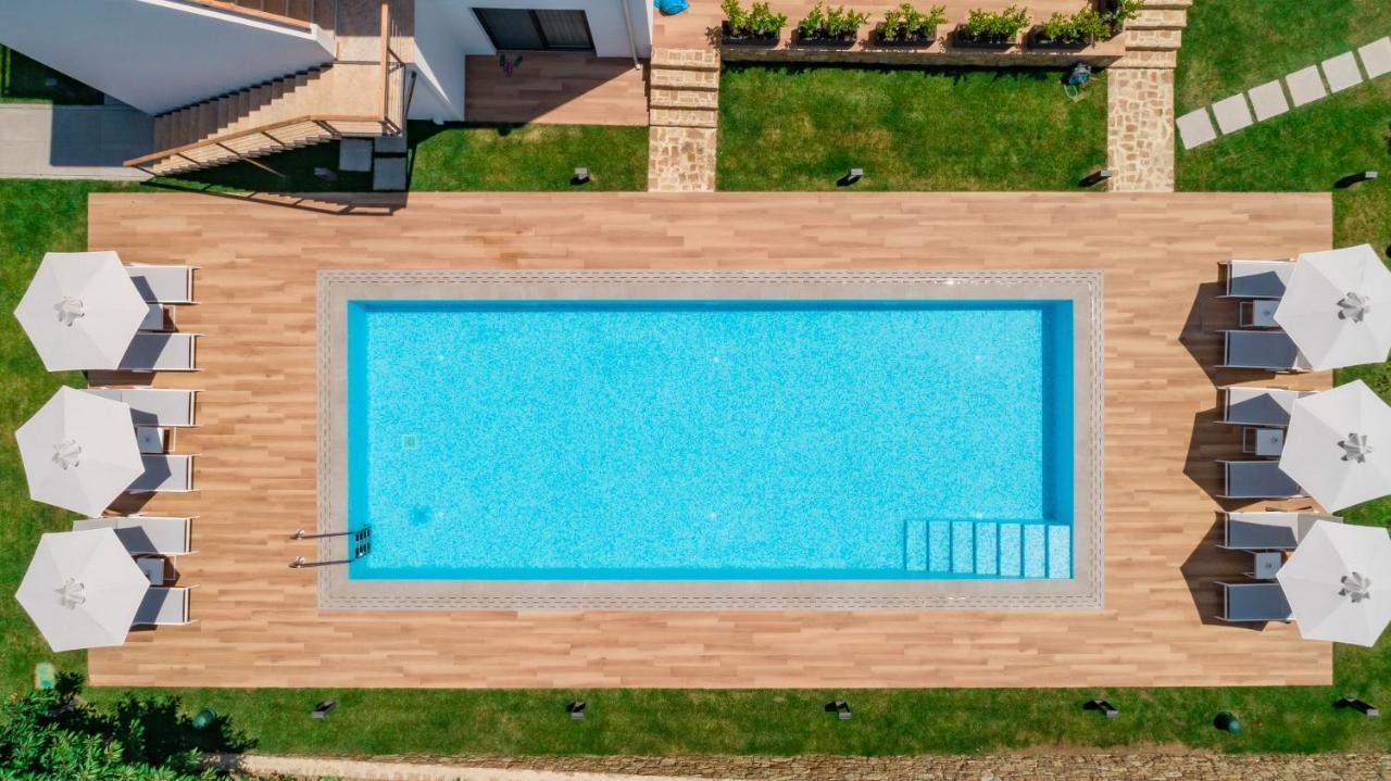 Eos Luxury Suites Kriopigi Exterior photo