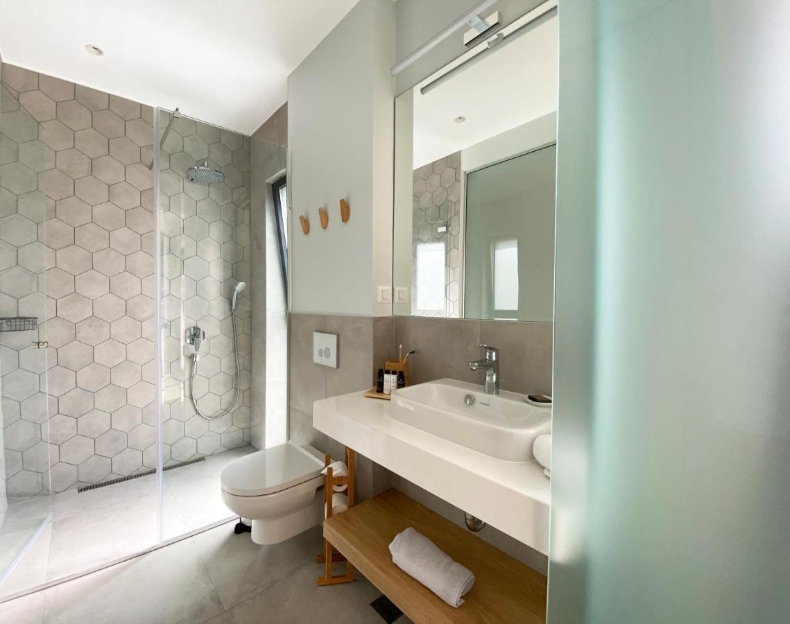 Eos Luxury Suites Kriopigi Exterior photo