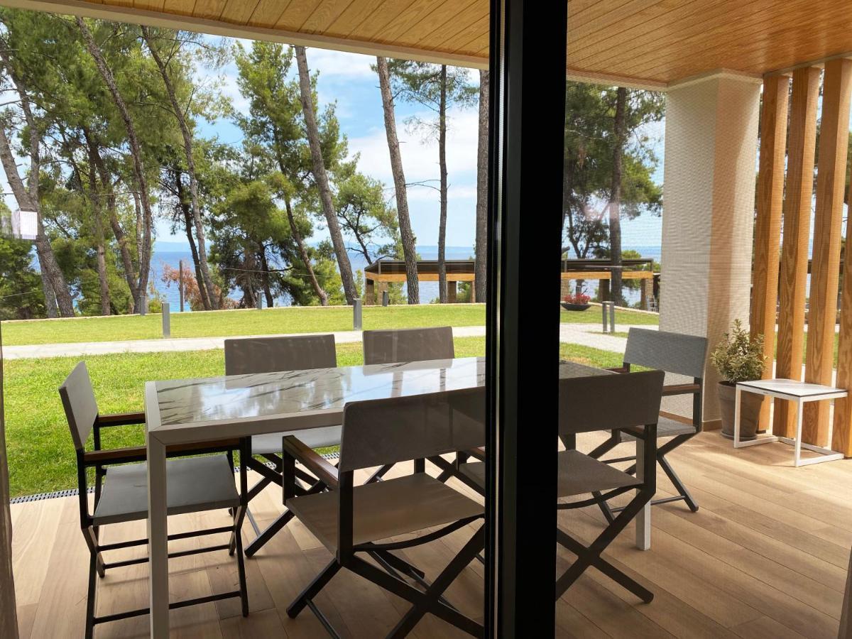 Eos Luxury Suites Kriopigi Exterior photo
