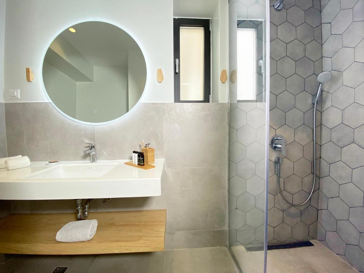Eos Luxury Suites Kriopigi Exterior photo