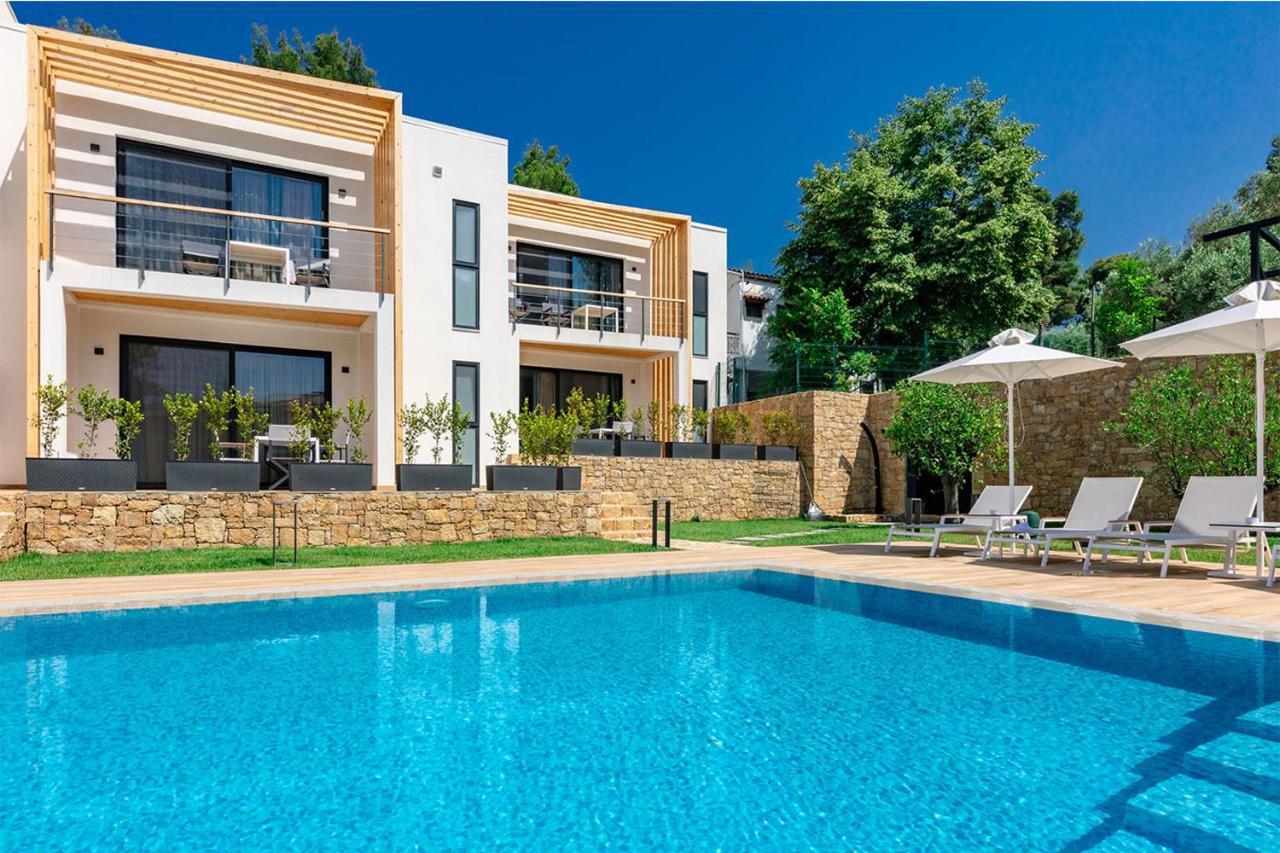 Eos Luxury Suites Kriopigi Exterior photo