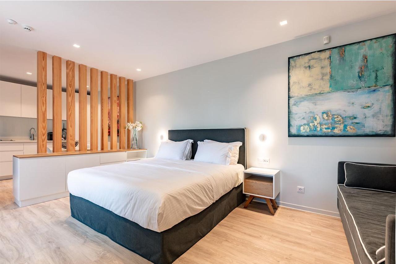 Eos Luxury Suites Kriopigi Exterior photo