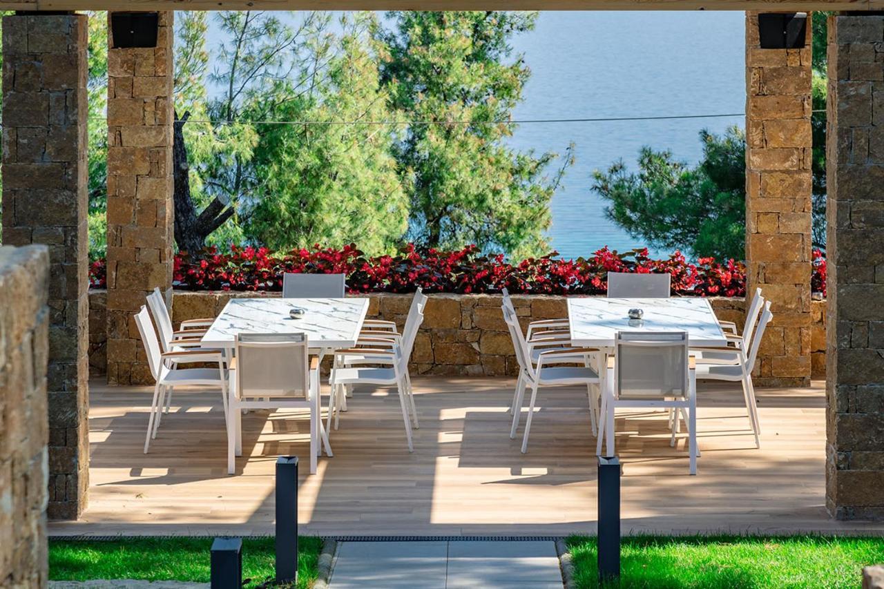 Eos Luxury Suites Kriopigi Exterior photo