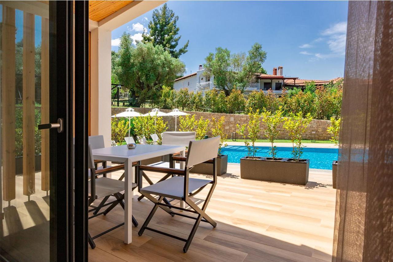 Eos Luxury Suites Kriopigi Exterior photo