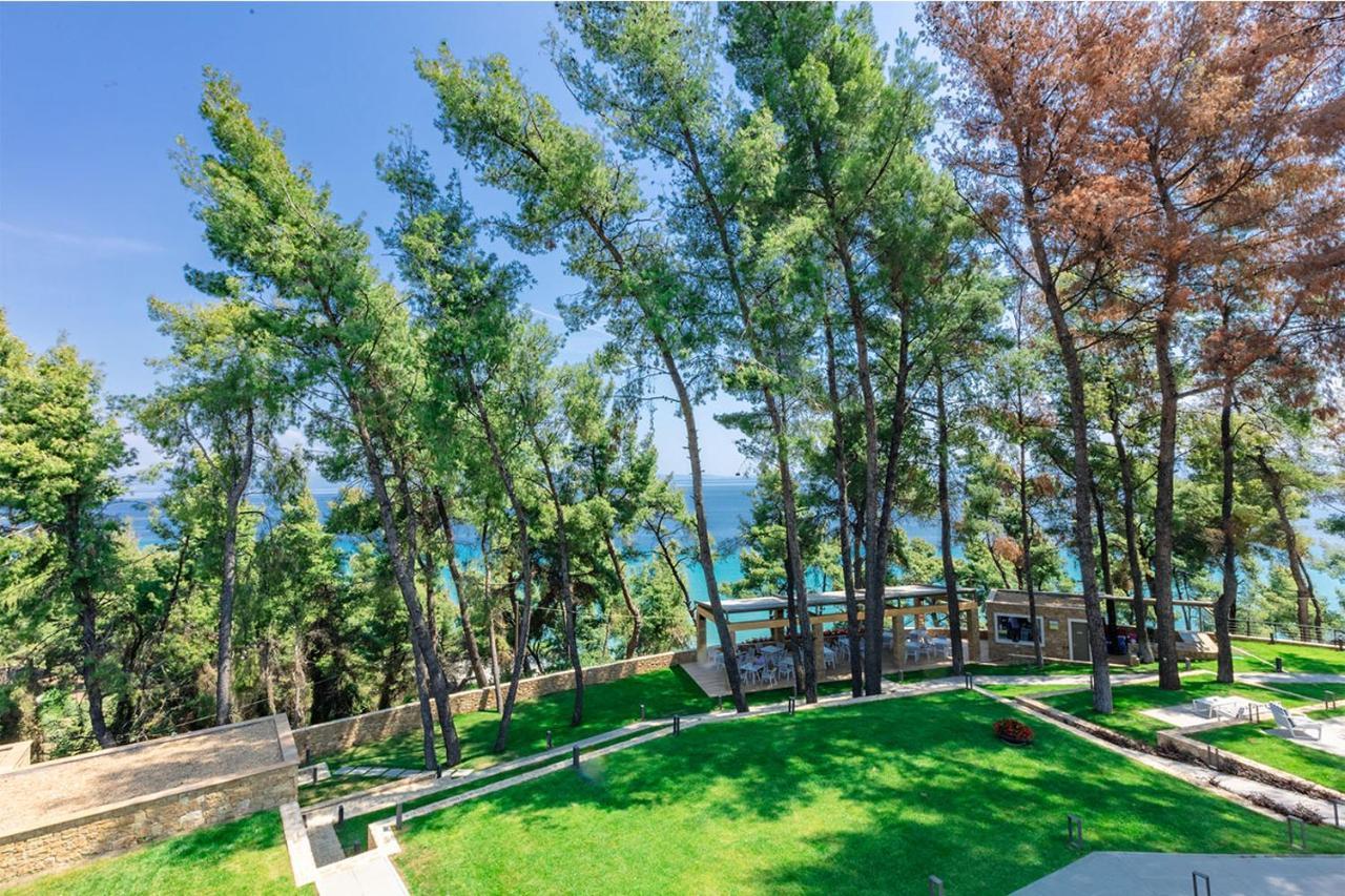 Eos Luxury Suites Kriopigi Exterior photo